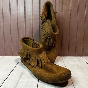 Women’s Minnetonka Moccasins